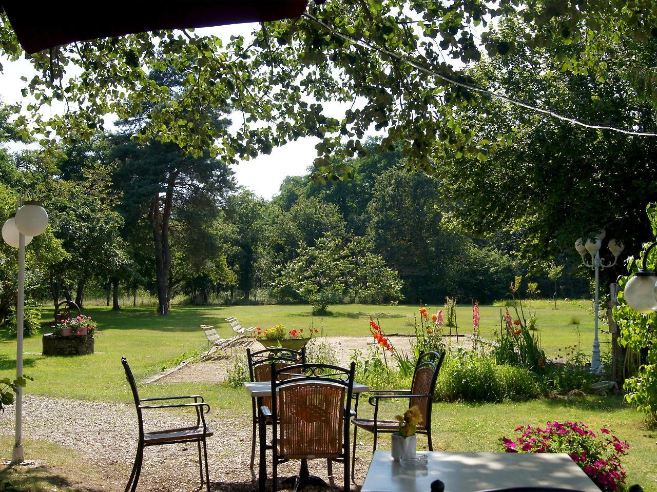 Hôtel Restaurant La Sauldraie Salbris Exterior foto